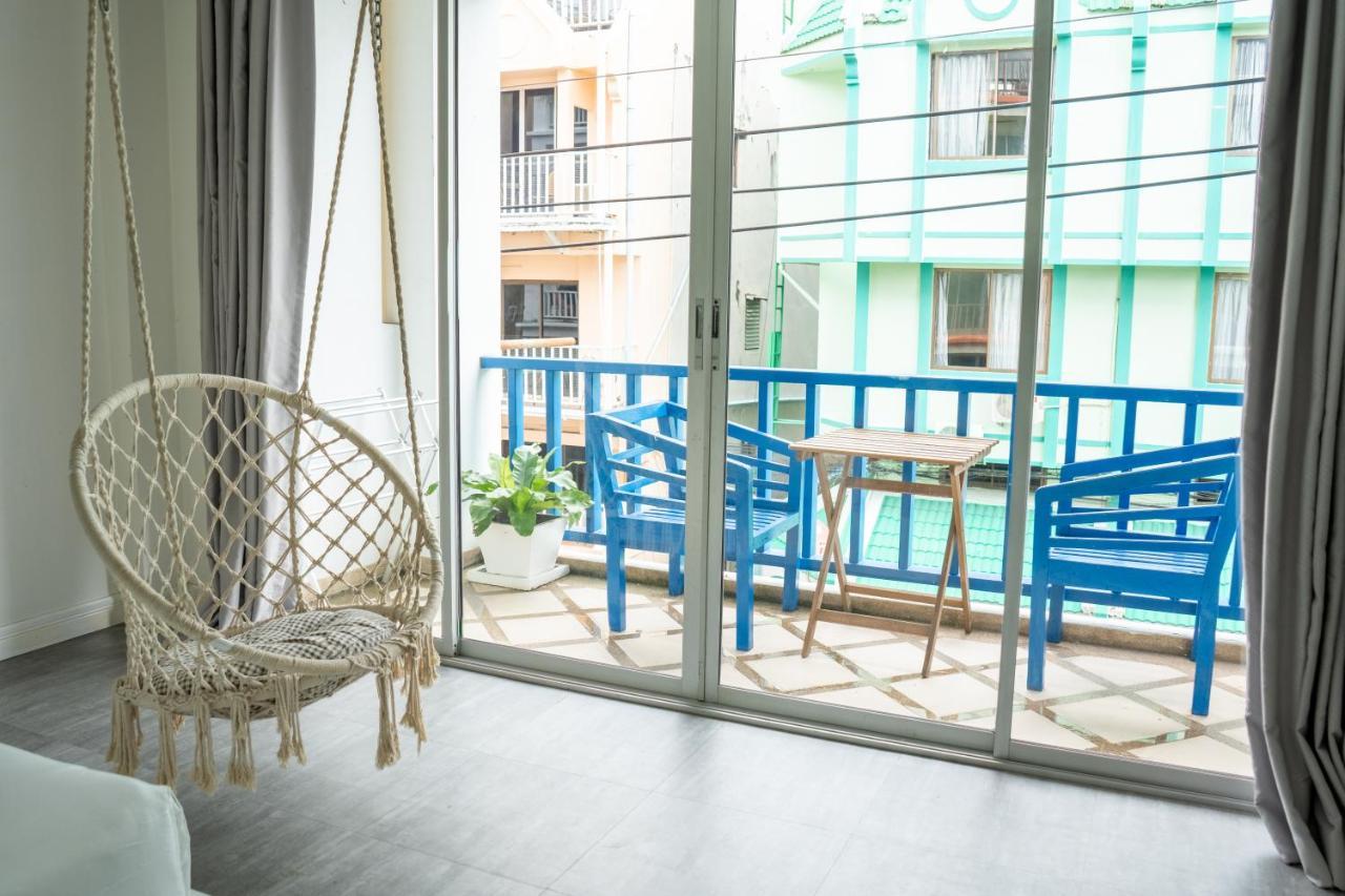 Meow Cafe & Hotel Patong Kültér fotó